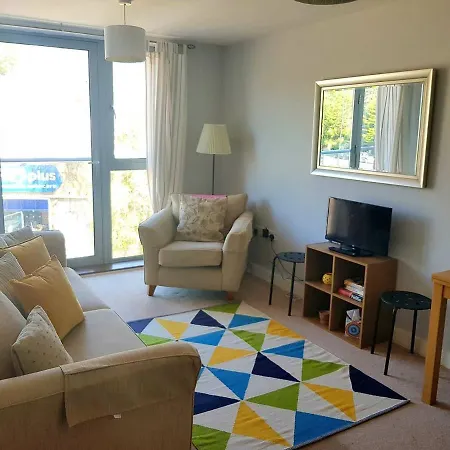 Comfortable 2 Bedroom شقة *